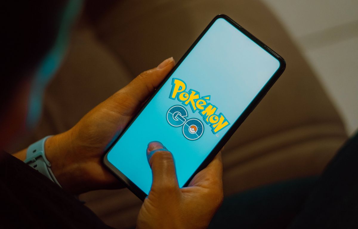 Sarthe : Sans permis, il se lance dans une course-poursuite avec les gendarmes en Clio 2 pour finir un défi Pokémon Go