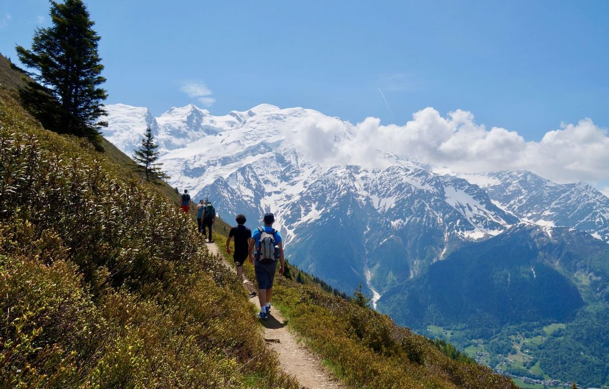 Isère : Ce lac fait le buzz sur les réseaux sociaux, mais les touristes enchaînent les amendes