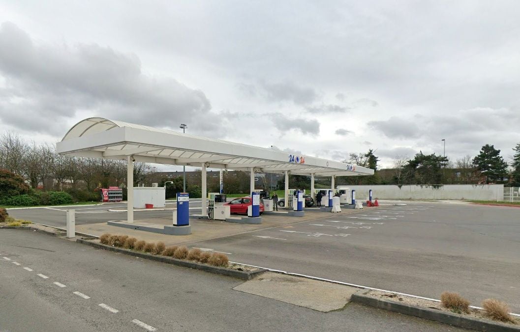 Rennes : Un homme décède en s’aspergeant d’essence dans une station