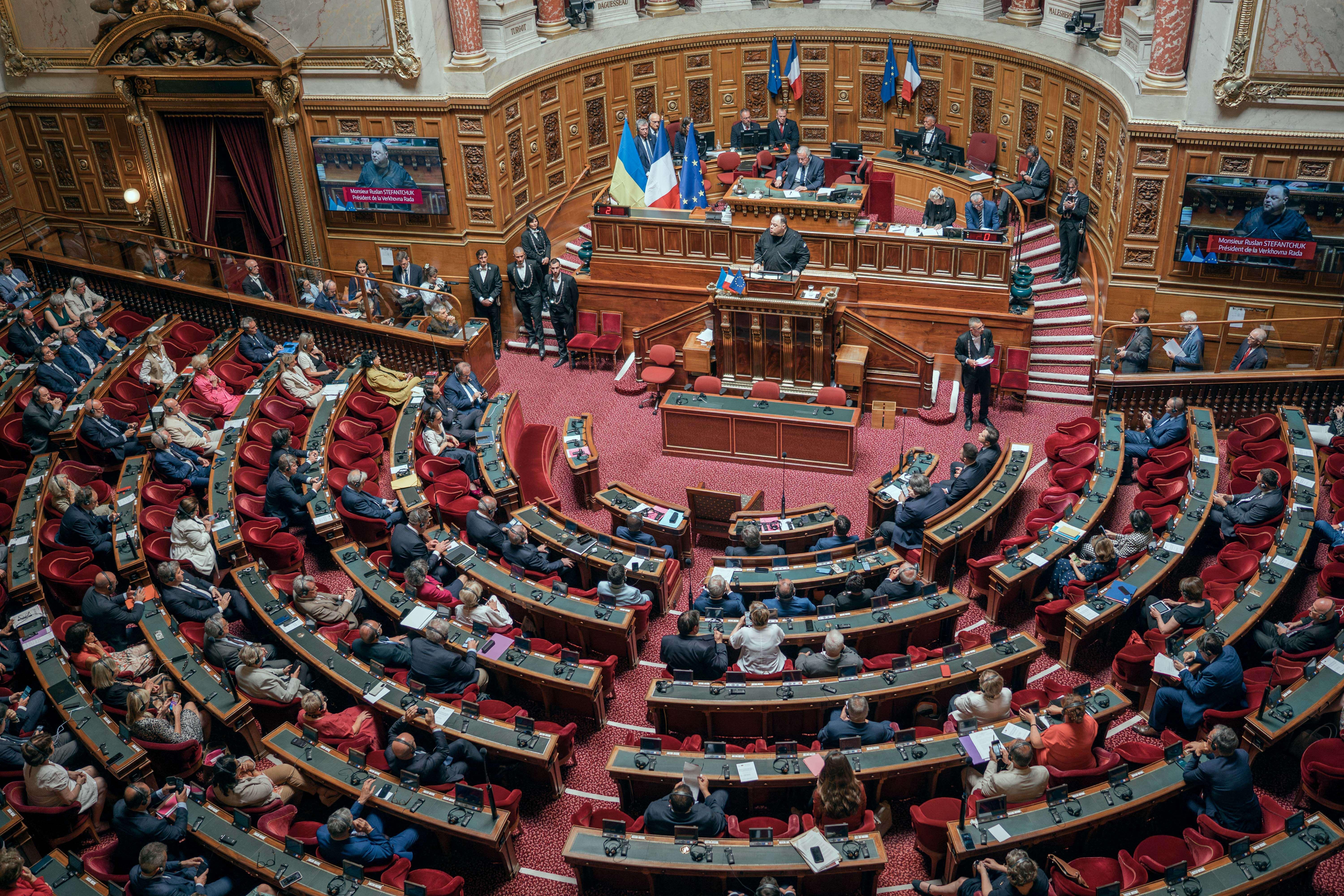 Session extraordinaire à l’Assemblée, Danemark, Jean-Marc Aveline… Les 4 infos dont vous allez entendre parler demain