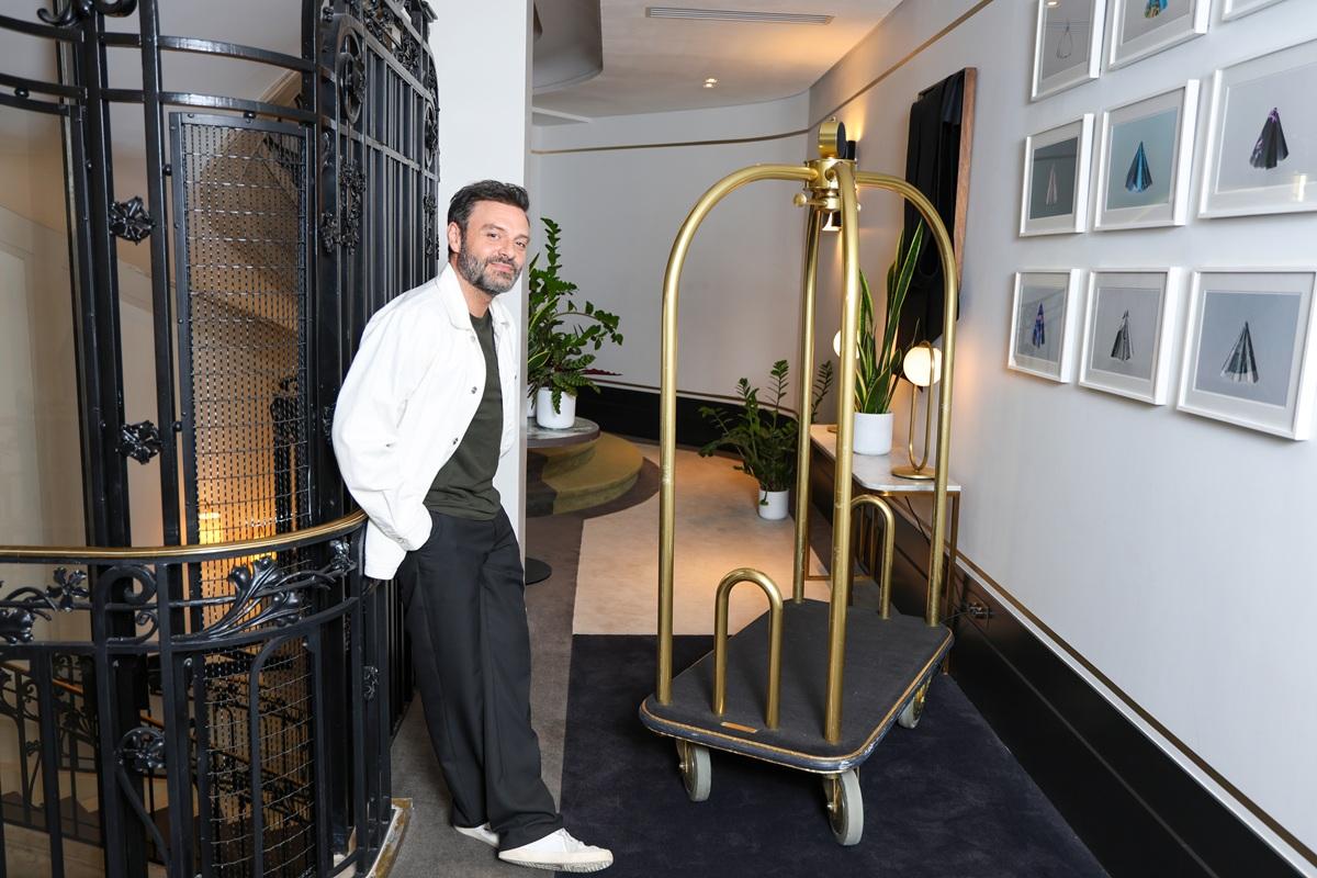 Le Festival d’Avignon raconté avec humour dans le premier film de Johann Dionnet