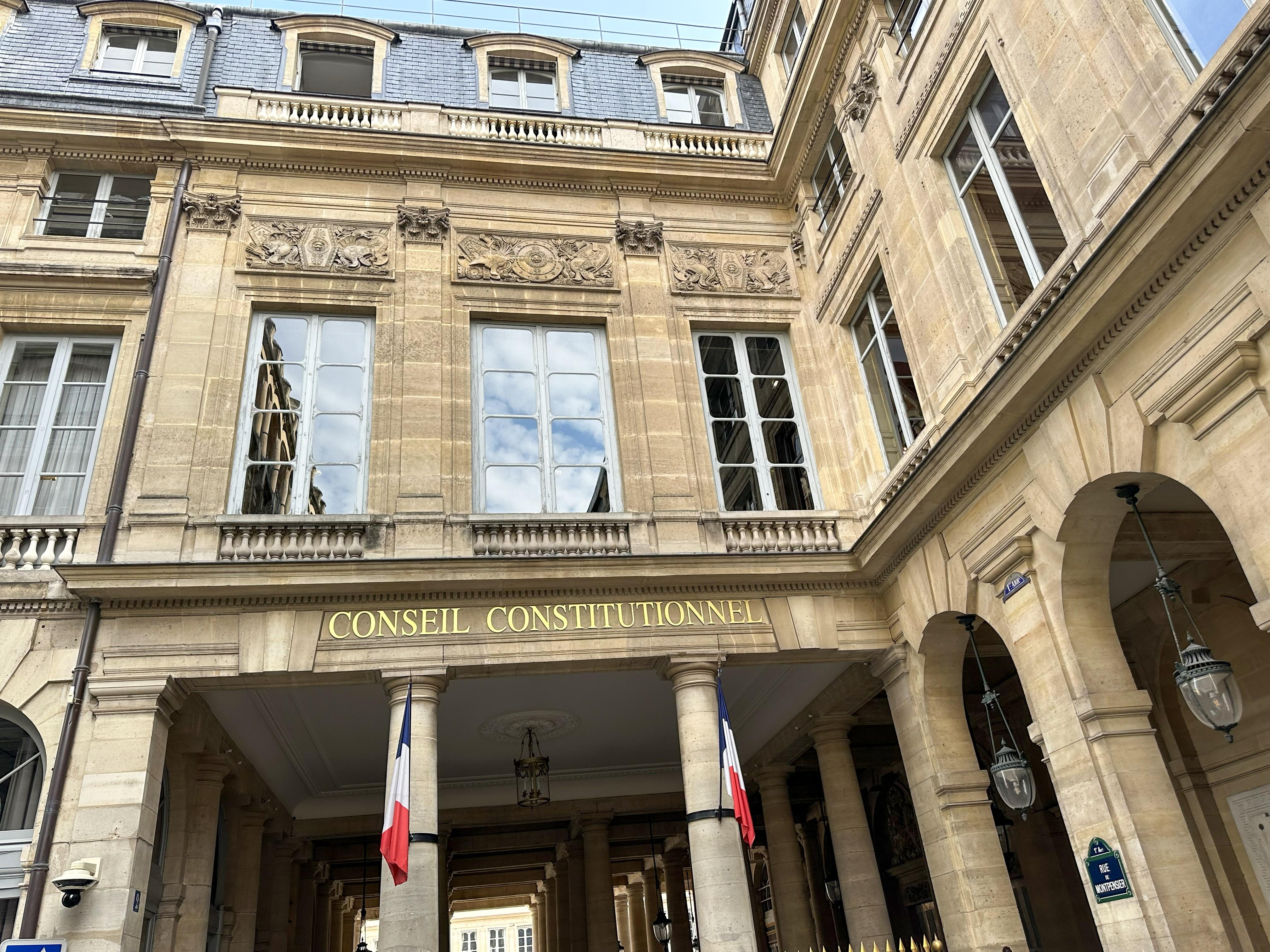 Justice des mineurs, sites pornos : la double gifle des juges à l’exécutif