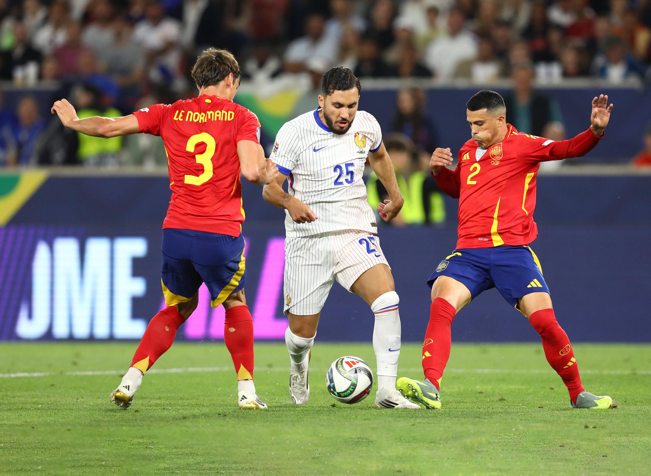 Rayan Cherki, le nouveau prodige des Bleus