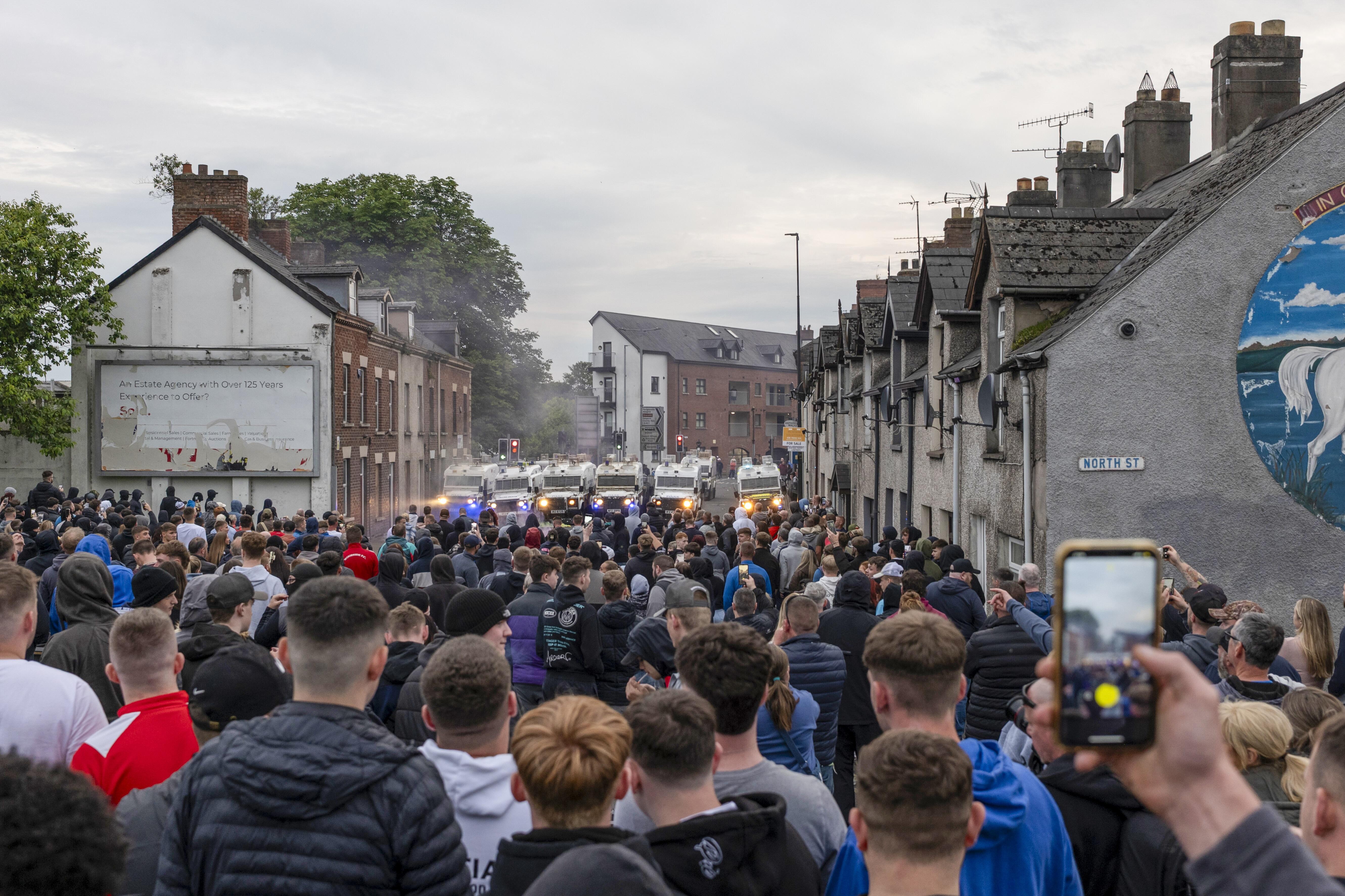 Irlande du Nord : la révolte anti-immigration