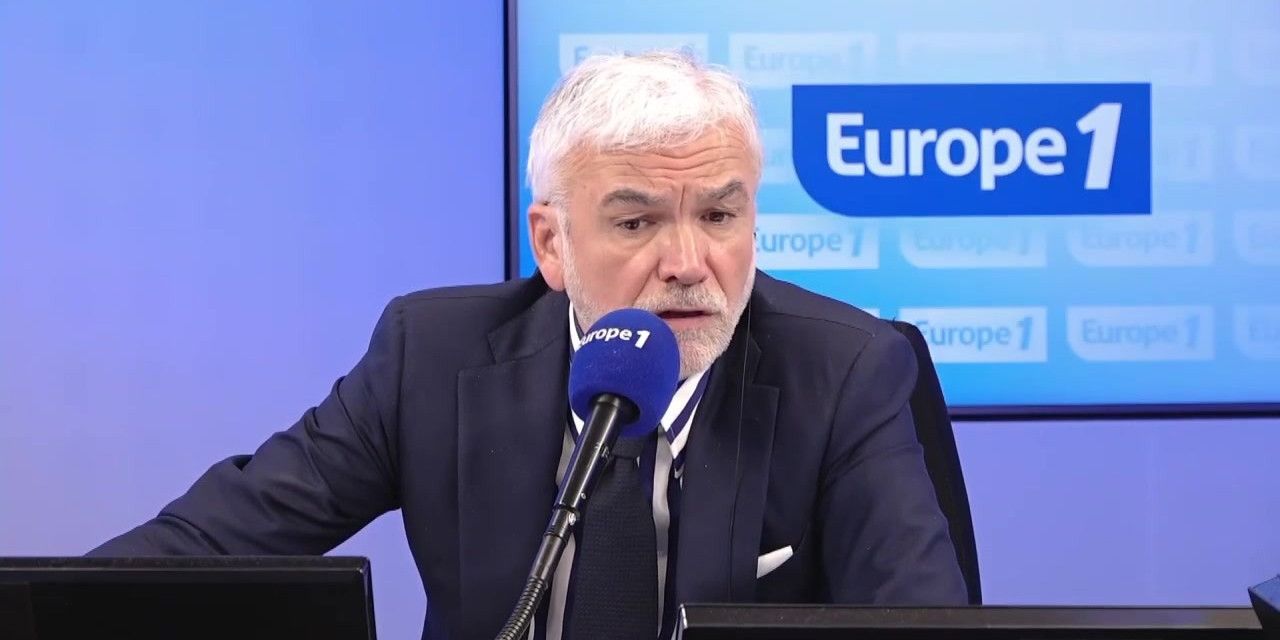 Pascal Praud et vous – Victoire du PSG en Ligue des champions : un supporter parisien raconte avoir vu «des scènes de guérilla» en sortant du Parc des Princes