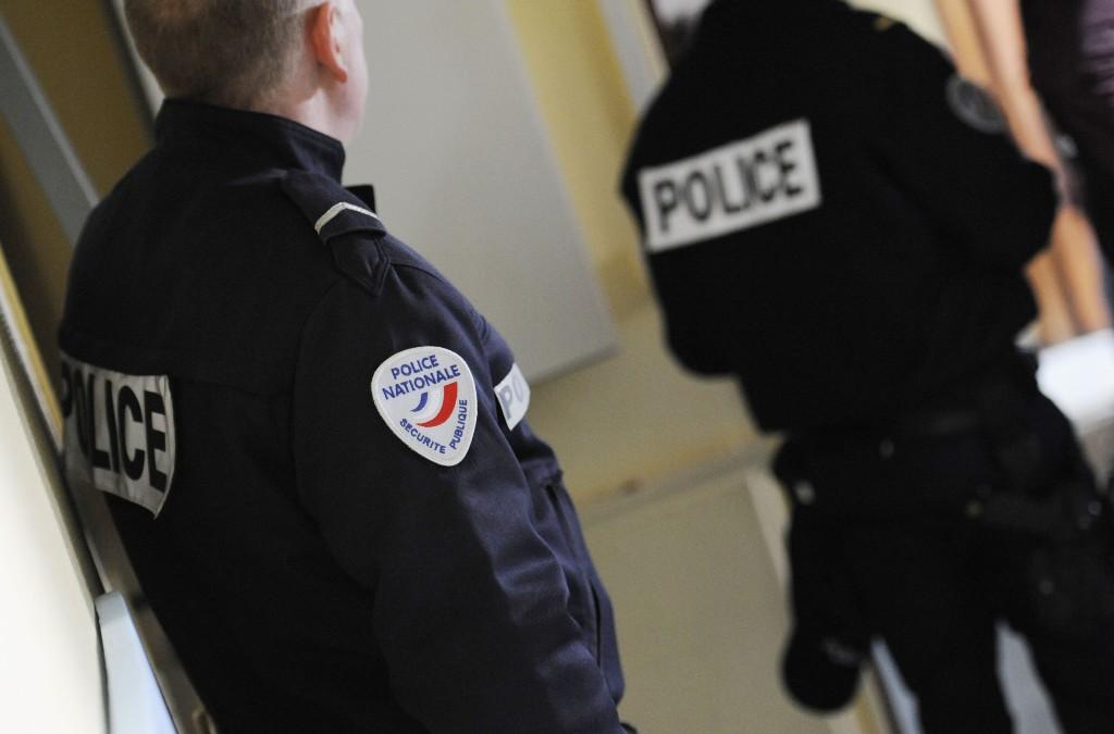 Essonne : un Algérien sous OQTF armé d’une fourche s’introduit chez un couple et tente d’enlever leur fillette