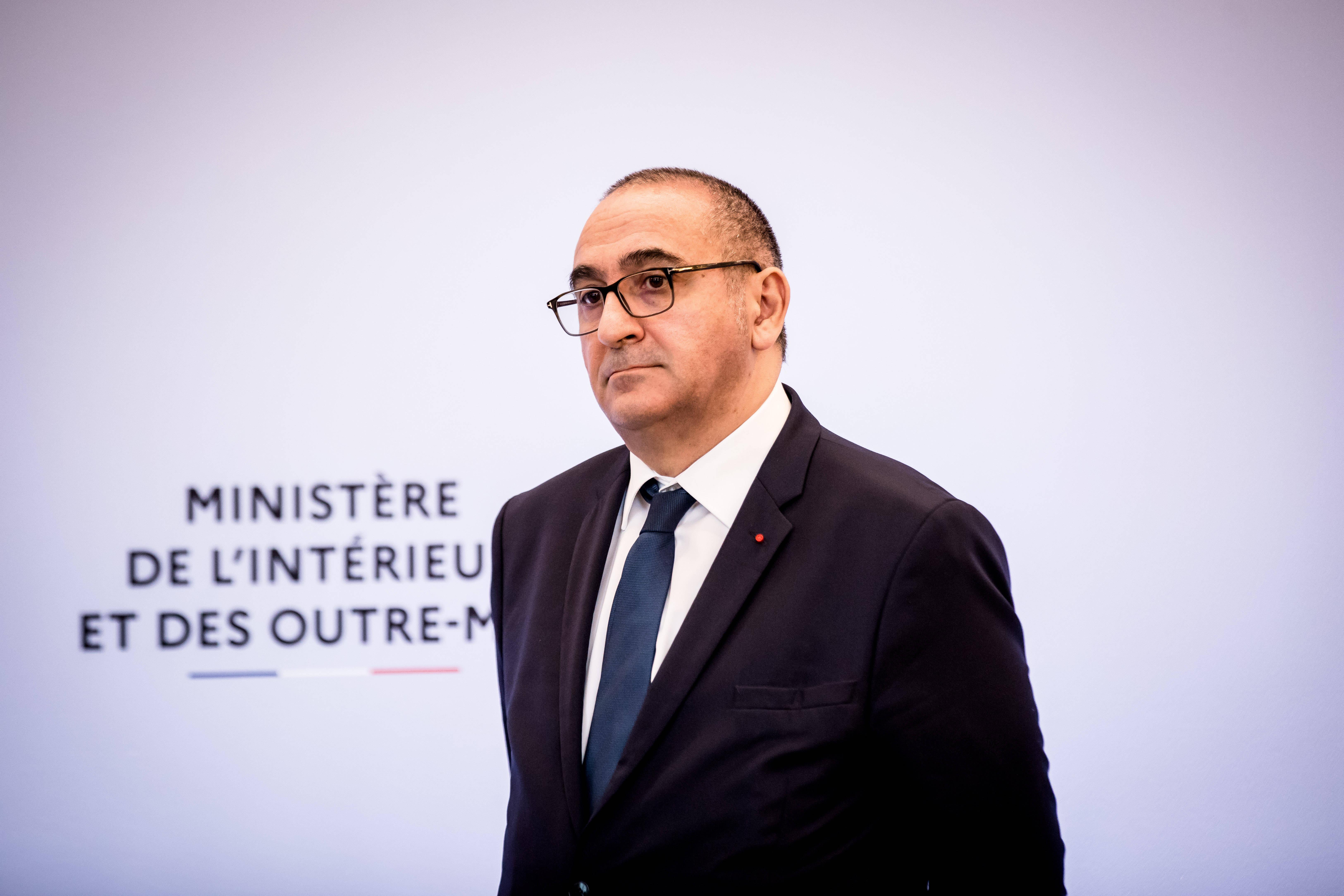 «Nous allons complètement boucler le secteur» : les autorités sur le qui-vive avant la soirée au Parc des Princes