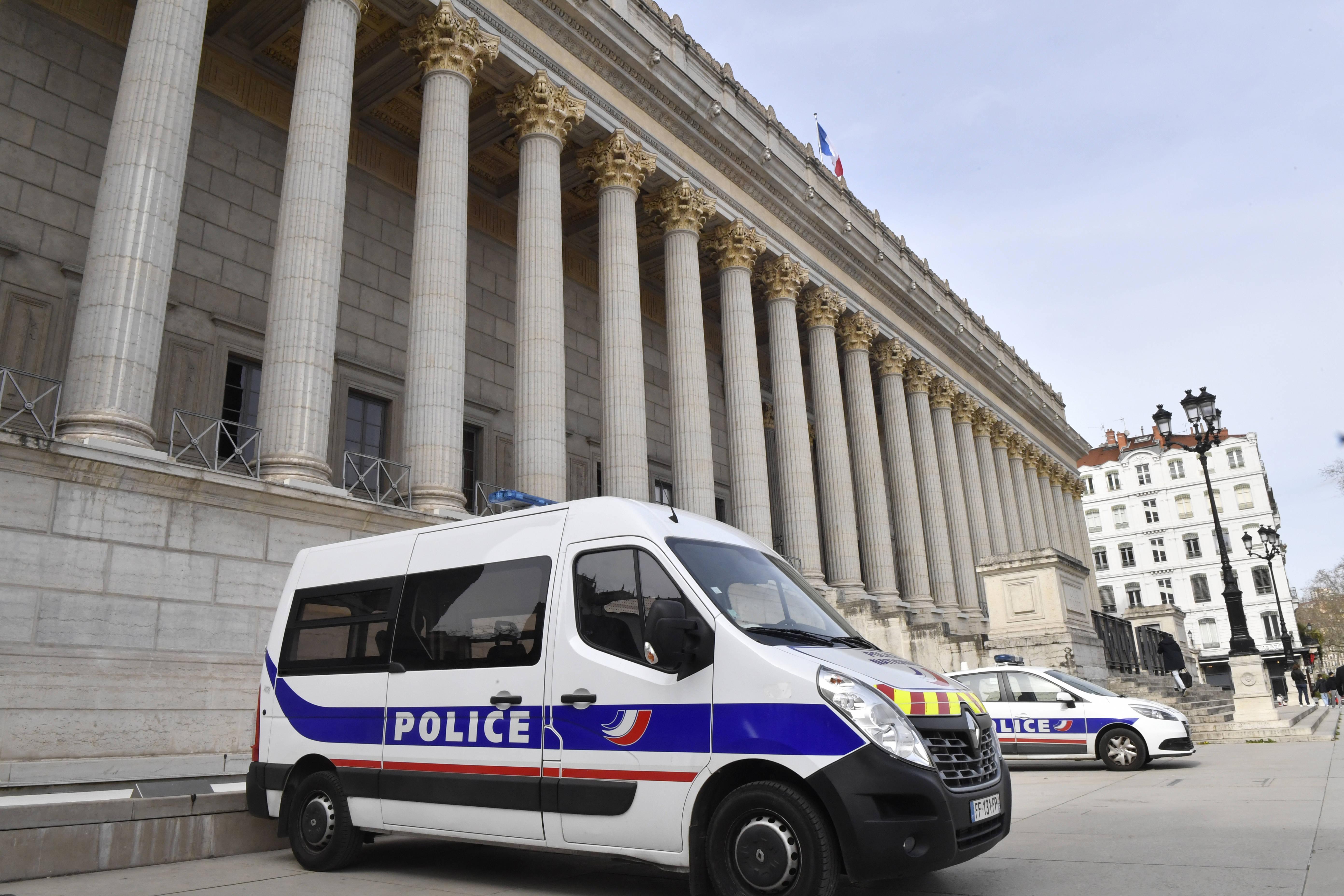Villeurbanne : un multirécidiviste algérien sous OQTF pris en flagrant délit d’agression sexuelle dans le métro