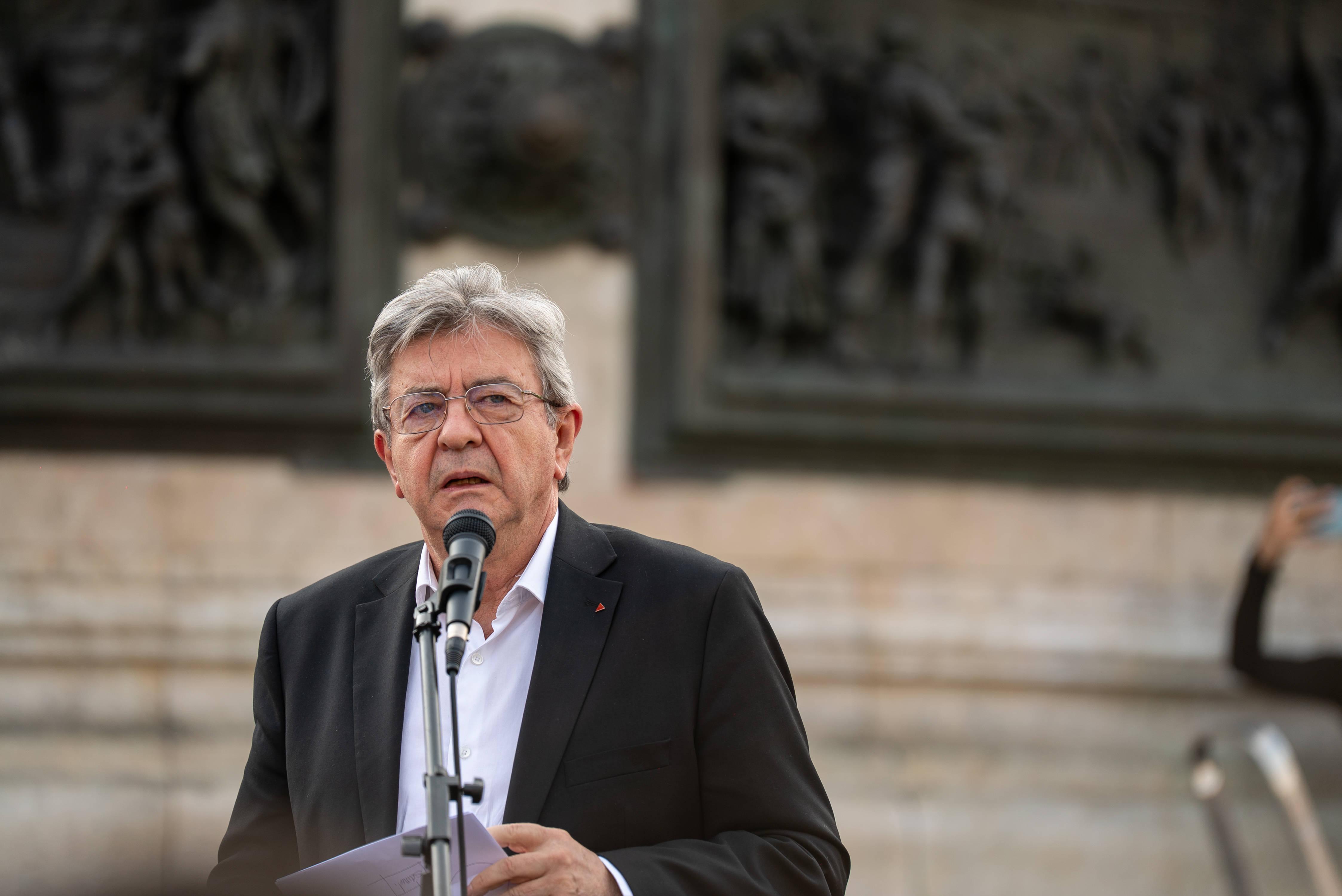 «Elle n’appartient plus à la France et aux Français» : Jean-Luc Mélenchon voudrait rebaptiser la langue française