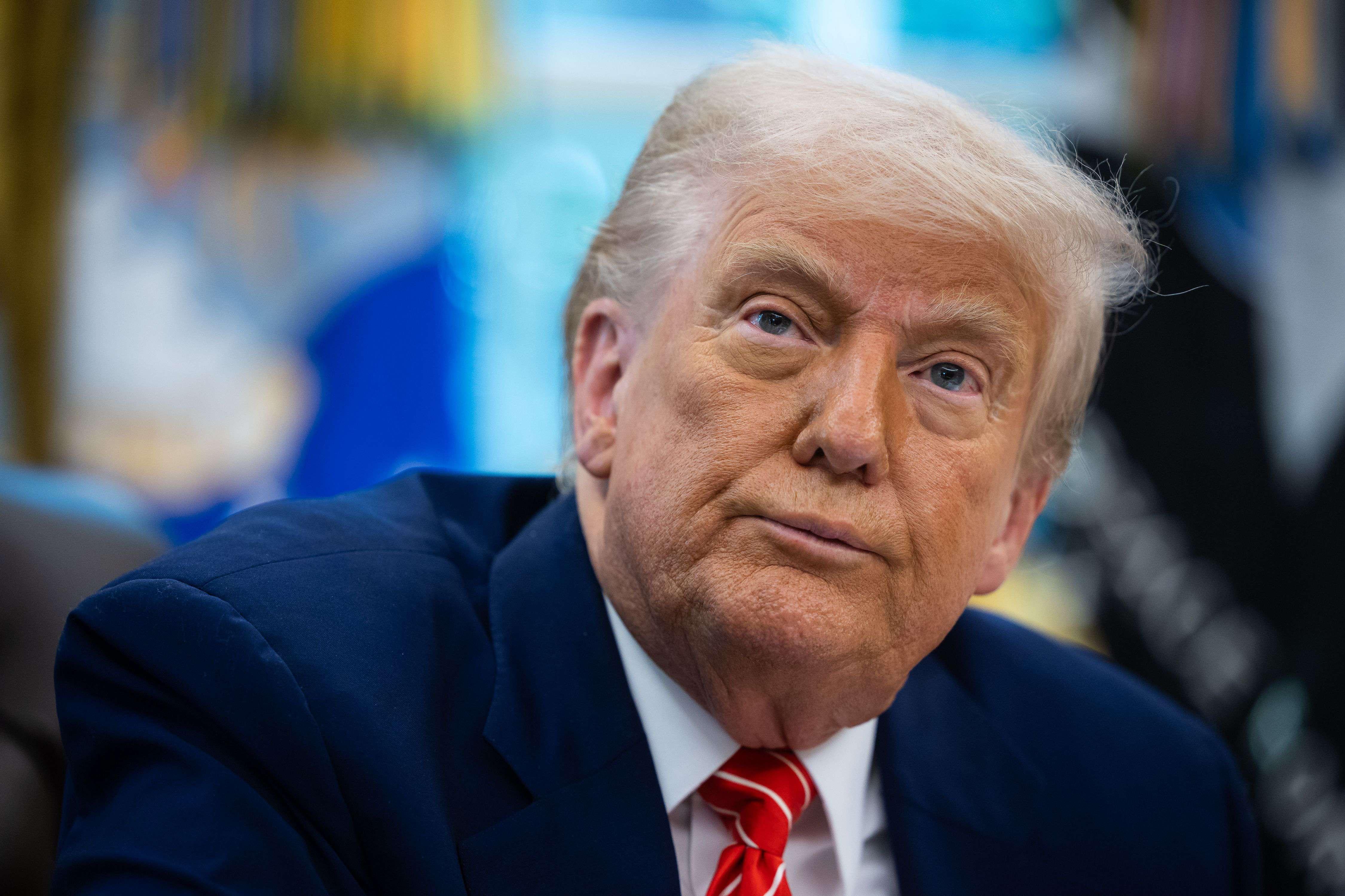 «Des amendes de grande ampleur» : Trump va sanctionner la Californie pour avoir laissé une athlète transgenre concourir
