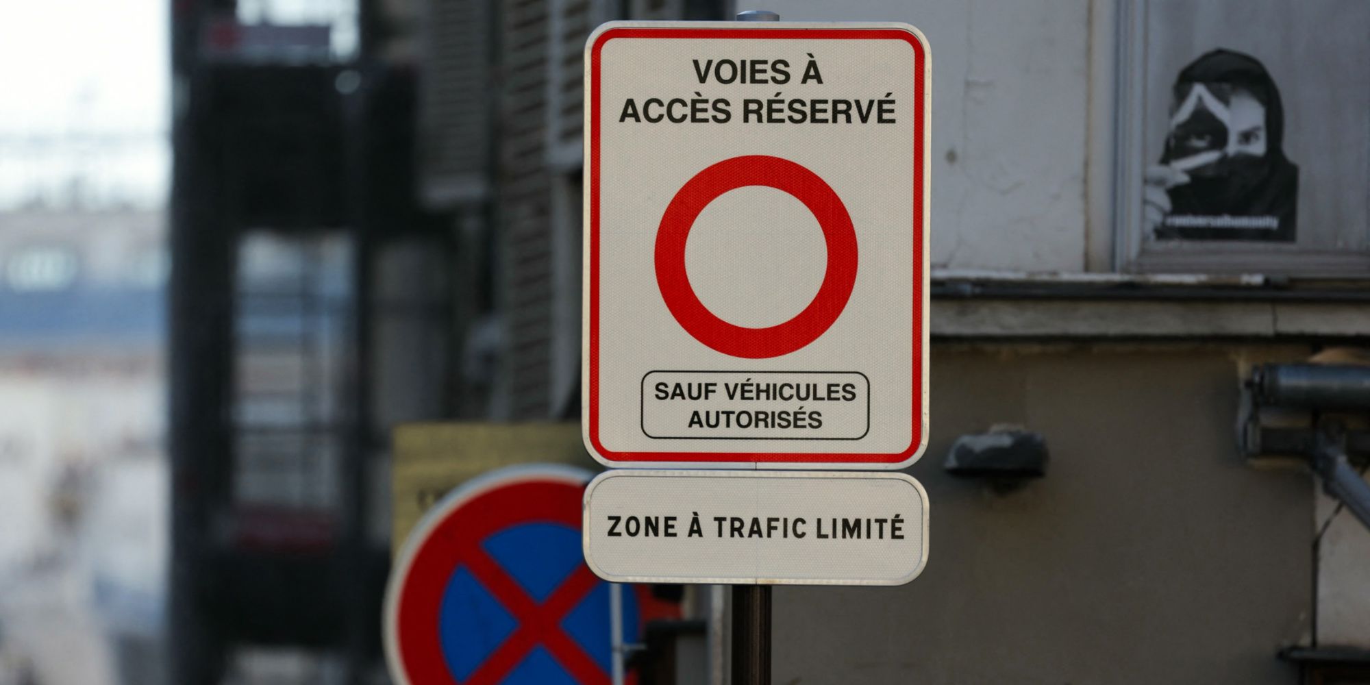 «C’est l’horreur» : à Lyon, la mise en place des zones à trafic limité divise