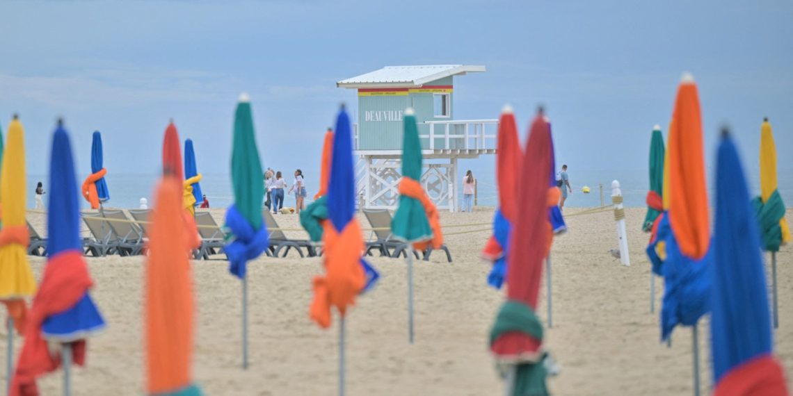 Face aux fortes chaleurs, les vacanciers se ruent vers des destinations plus fraîches