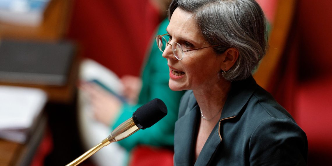 Pesticides : Sandrine Rousseau assume «n’en avoir rien à péter de la rentabilité des agriculteurs»