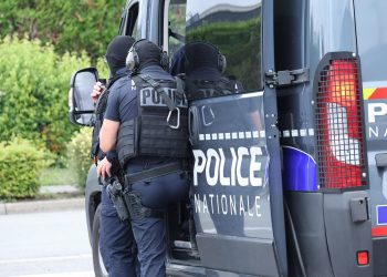 Saint-Denis : un homme abattu d’une balle dans la tête devant une épicerie