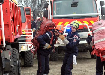 Fréjus : un incendie s’est déclaré dans le massif de l’Estérel après l’éclatement du pneu d’un camion sur l’autoroute A8