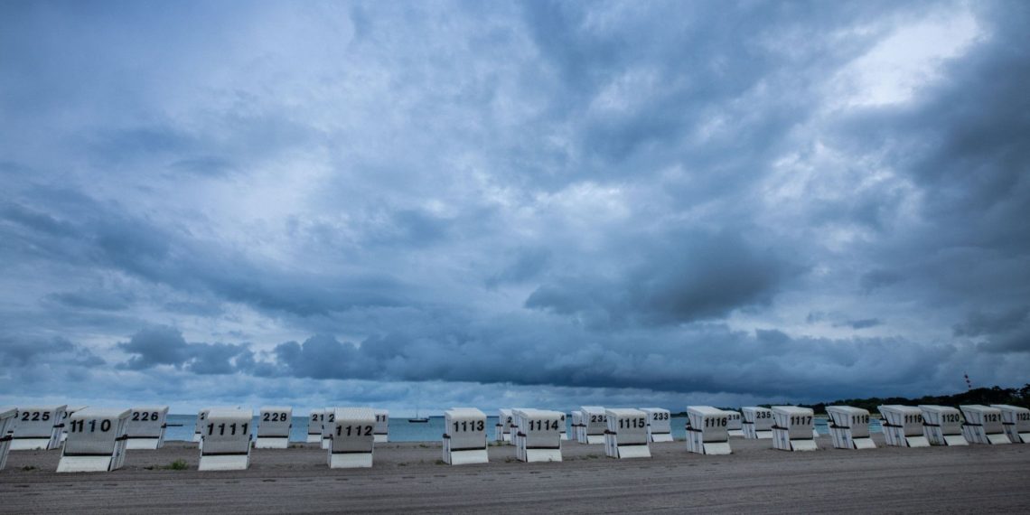Vacances d’été : peut-on se faire rembourser son séjour en cas de pluie ?