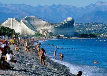 «Une mesure de protection des enfants» : Cagnes-sur-mer applique un couvre-feu pour les mineurs depuis… 25 ans