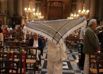 «Je ne peux pas accepter qu’on perturbe nos liturgies» : le curé de la Madeleine va porter plainte contre les perturbateurs propalestiniens