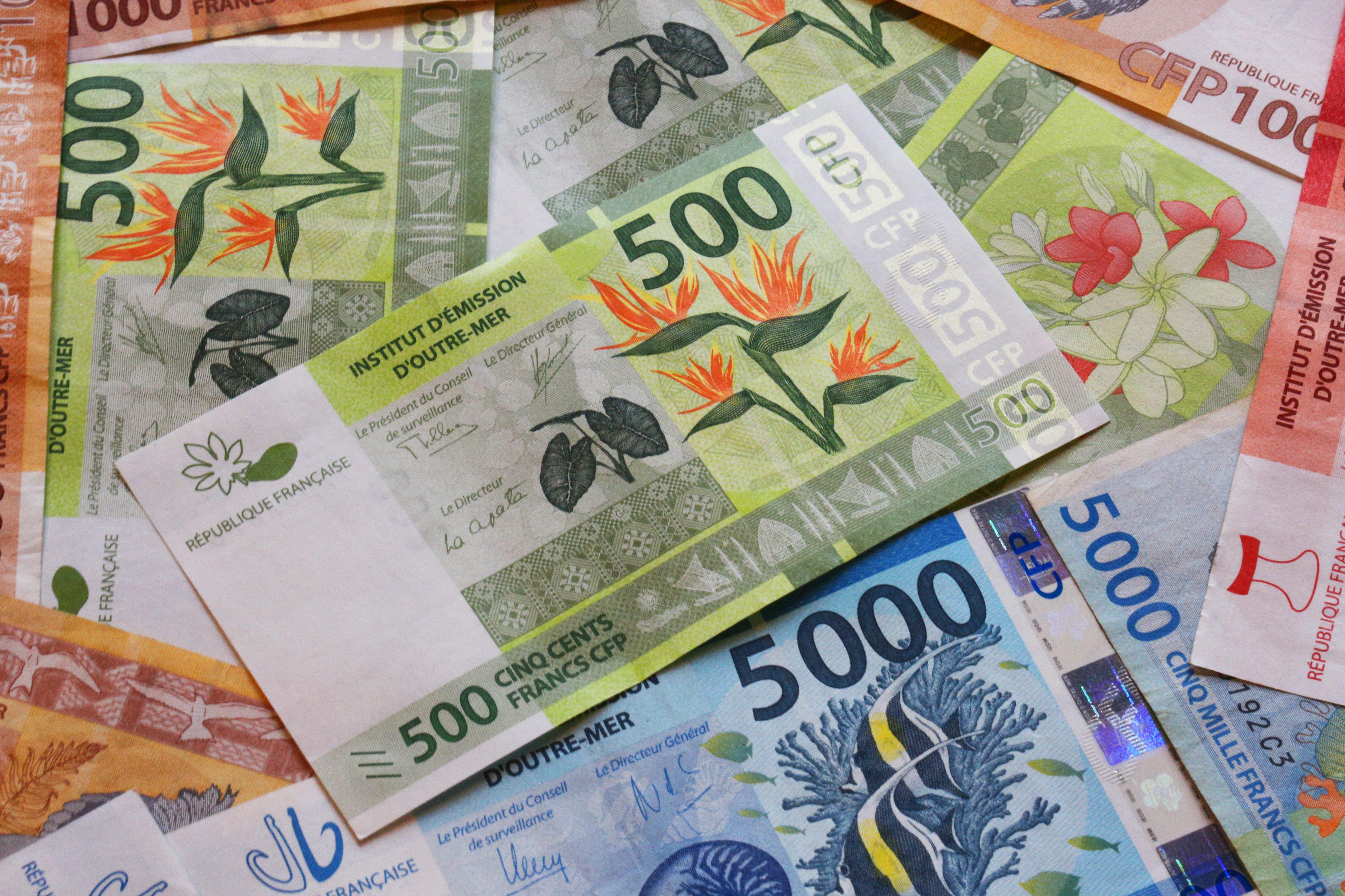 Pourquoi la Nouvelle-Calédonie a-t-elle sa propre monnaie ?