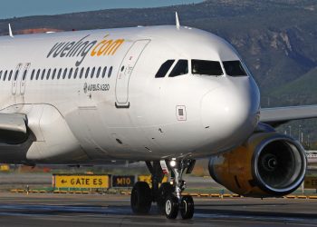 Des enfants expulsés d’un vol après un chant en hébreu : la compagnie Vueling accusée d’antisémitisme
