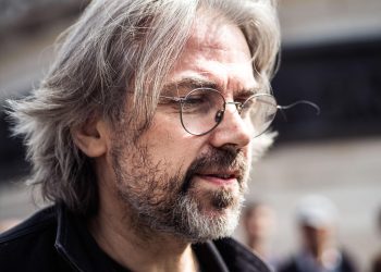 «Israël n’est pas sanctionné parce qu’il s’agit d’un État juif» : Aymeric Caron accusé d’antisémitisme après un échange sur X