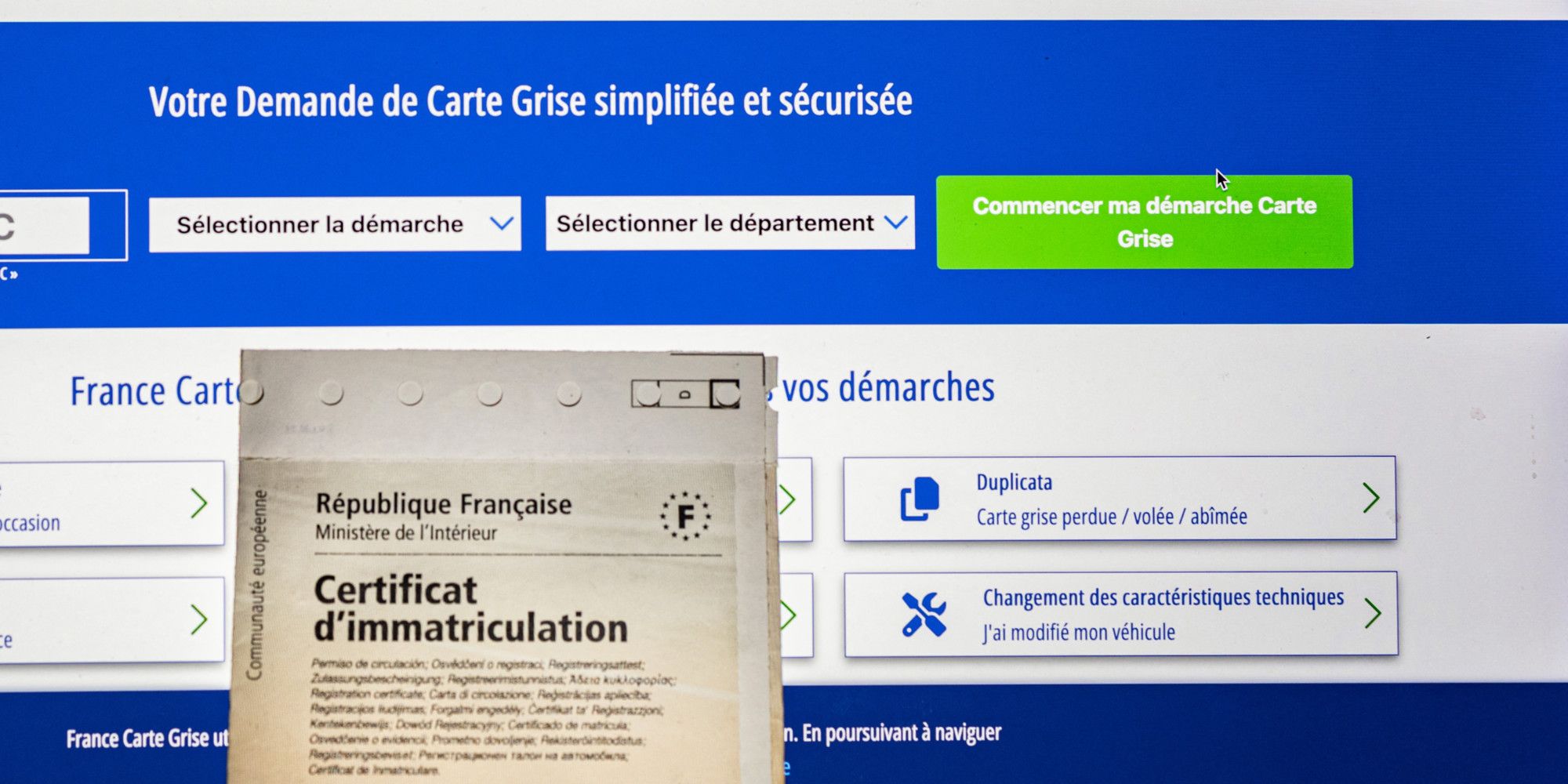 Voici comment obtenir la carte grise de son véhicule sur son smartphone