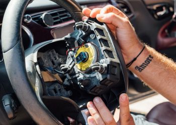 Airbags Takata : les constructeurs automobiles obligés de proposer véhicules de remplacement pour leurs clients immobilisés