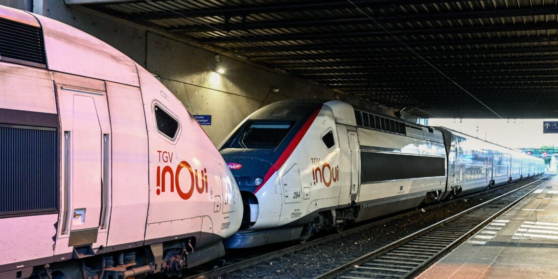 Un TGV Brest–Paris «oublie» de s’arrêter en gare : 80 personnes bloquées à quai