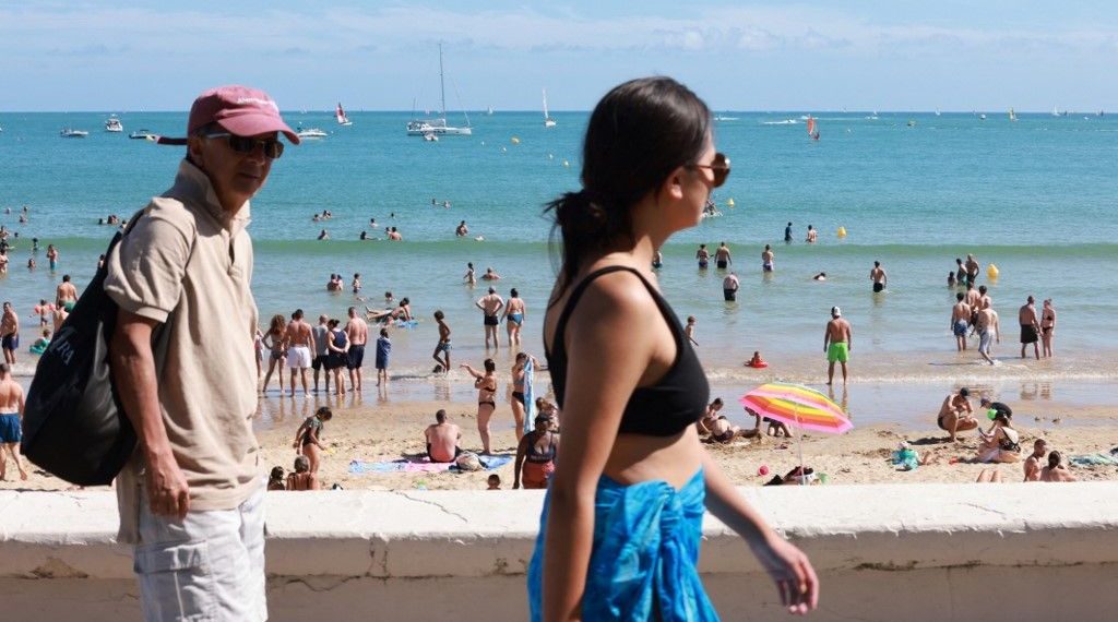 «L’indécence gagne du terrain» : le maire des Sables-d’Olonne met le holà et demande aux touristes de s’habiller correctement