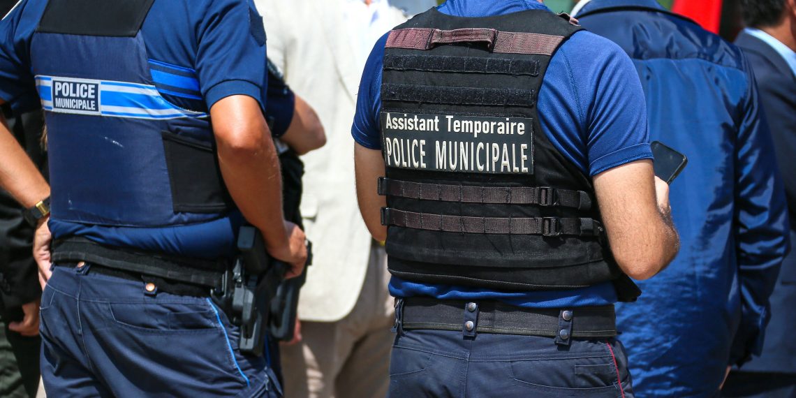 «C’était surtout par pragmatisme» : le maire socialiste d’Annonay fait le choix d’armer sa police municipale