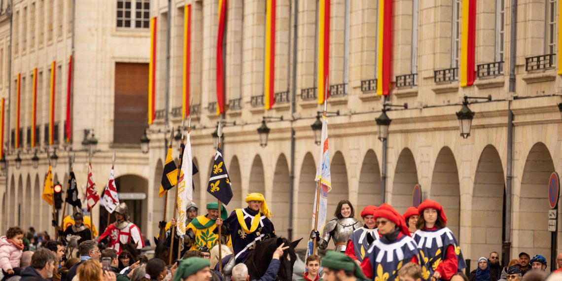 Suppression du 8-Mai : la ville d’Orléans monte au créneau pour sauver les fêtes de Jeanne d’Arc