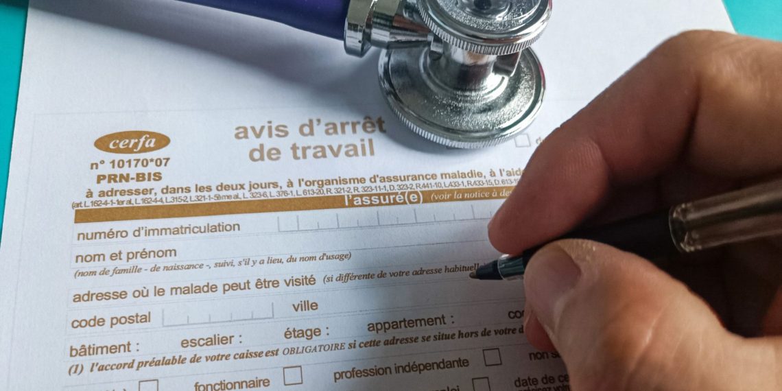 Crise sanitaire, vieillissement de la population… Les raisons de la montée de l’absentéisme au travail