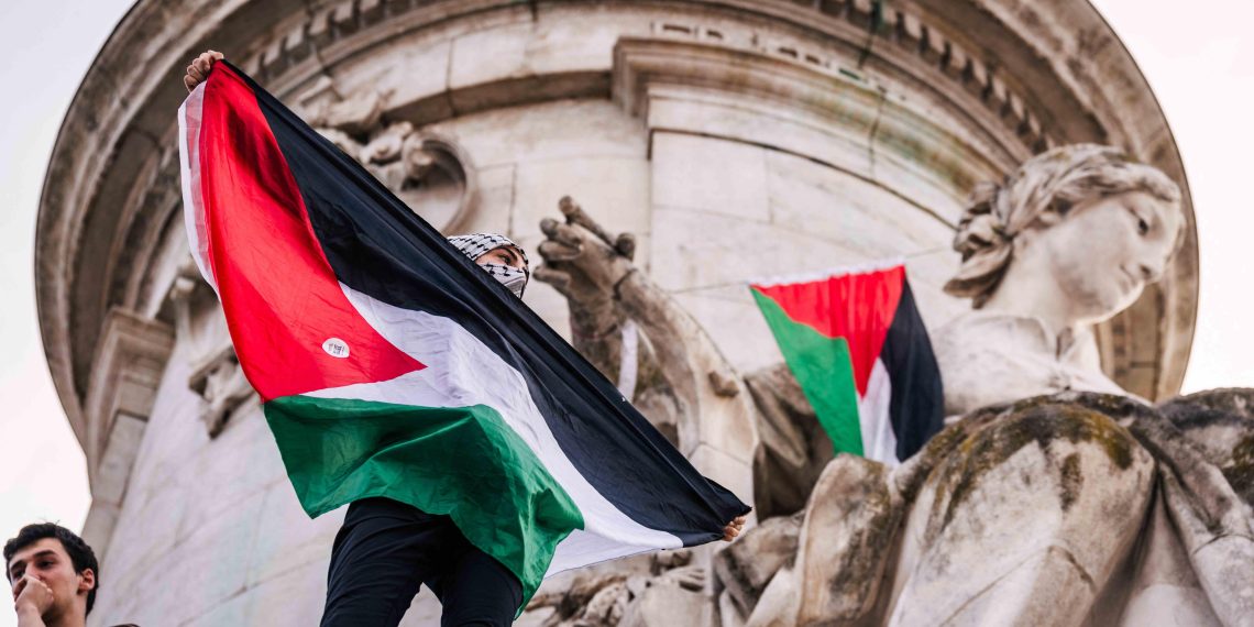 Hitler et la jeune étudiante palestinienne : l’importation irresponsable de la haine anti-juive en France