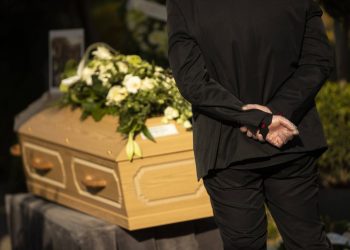« J’ai fait de mon mieux » : Une enseignante meurt après avoir sauvé la vie d’une vingtaine d’élèves au Bangladesh