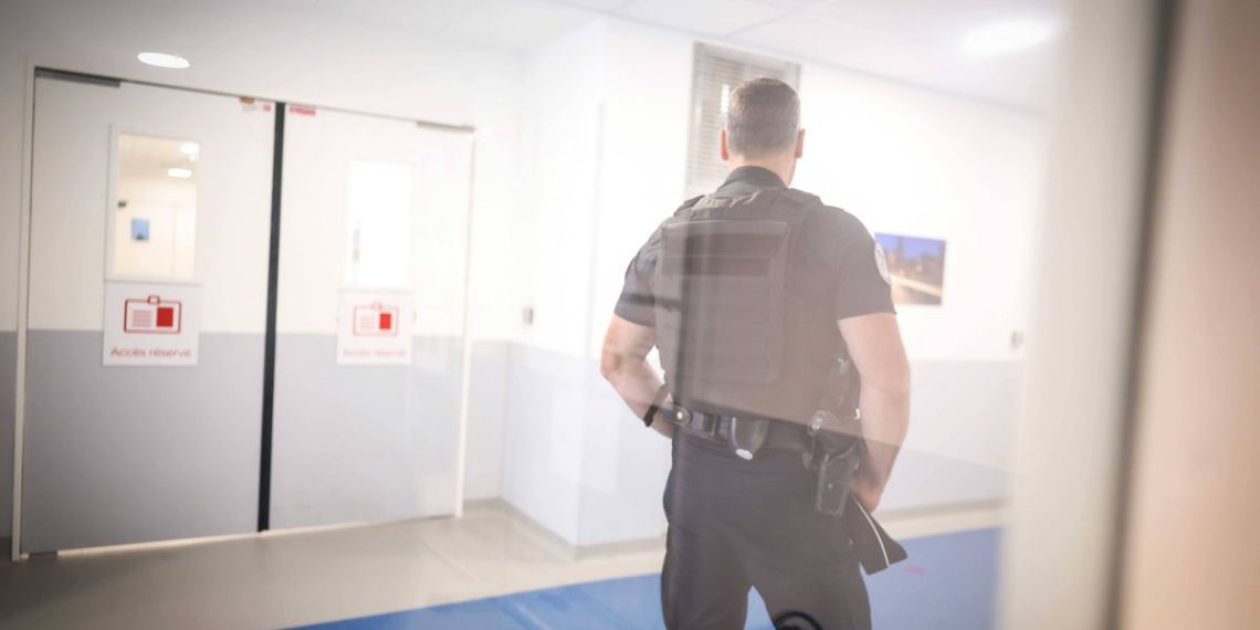 Le Havre : Après une dispute, la femme d’un patient lance une dizaine de couteaux, les infirmières traumatisées