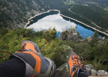 « Il aurait posé le pied à côté du chemin » : Un randonneur de 60 ans fait une chute mortelle dans le Vercors