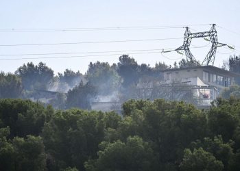 Incendie à Martigues : Le feu est contenu mais 300 pompiers sont toujours engagés sur le terrain