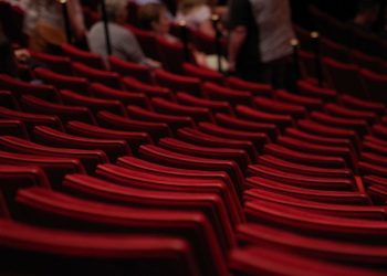 Etats-Unis : Sa fille de 2 ans pleure devant « Les Schtroumpfs » au ciné, elle l’enferme dans la voiture surchauffée