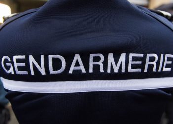 Isère : Elles faisaient du porte-à-porte pour réclamer de l’argent, deux fugueuses de 9 ans retrouvées saines et sauves