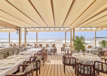 Restos, accessoires et inspirations : les indispensables de cet été