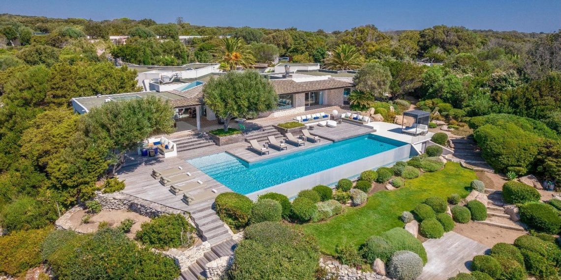 Hôtel Cala di Greco : un luxe confidentiel sous le soleil de la Corse