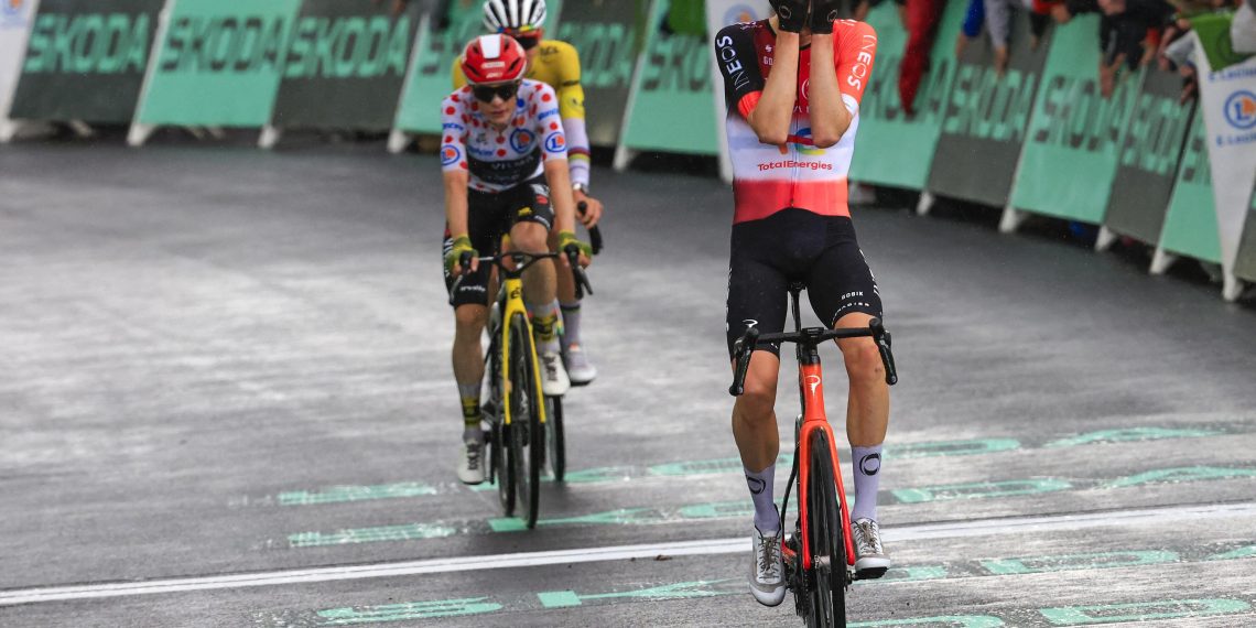 Tour de France : Arensman double la mise à La Plagne, Pogacar contrôle