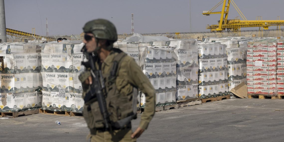 EXCLUSIF – Aide humanitaire à Gaza : pourquoi les camions ne passent pas