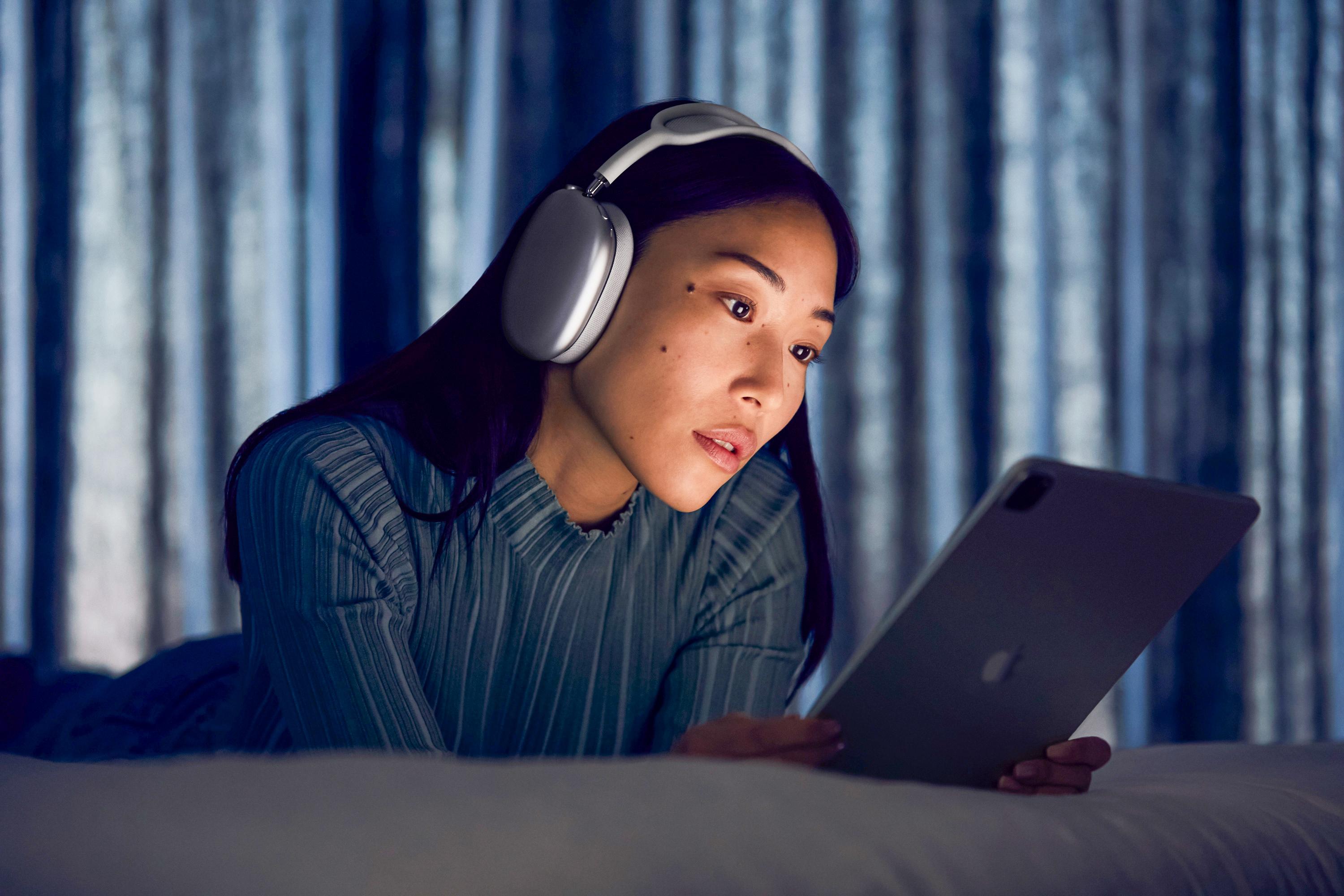 Apple, Hermès, Bowers & Wilkins… Les casques haut de gamme de l’été