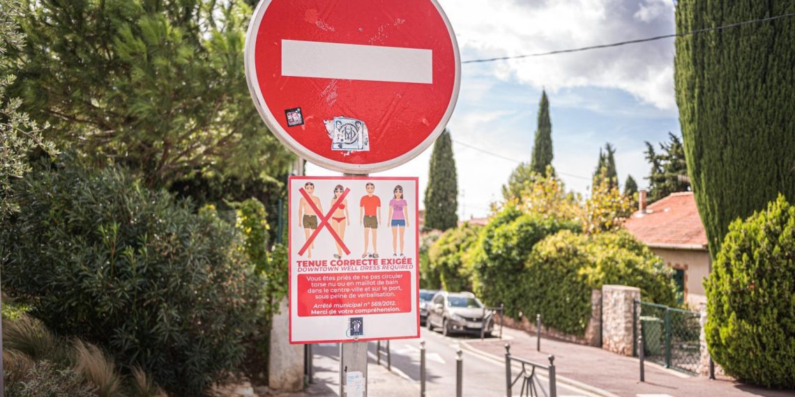 Savoir-vivre : quand les maires s’attaquent aux torses nus dans l’espace public