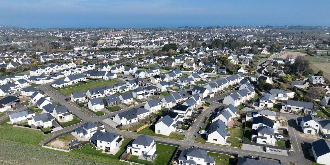 Maisons trop grandes : la tentation de la norme