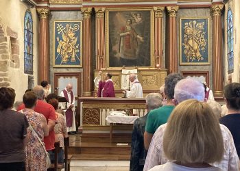Pays basque : la profanation d’une église par une activiste féministe suscite l’indignation
