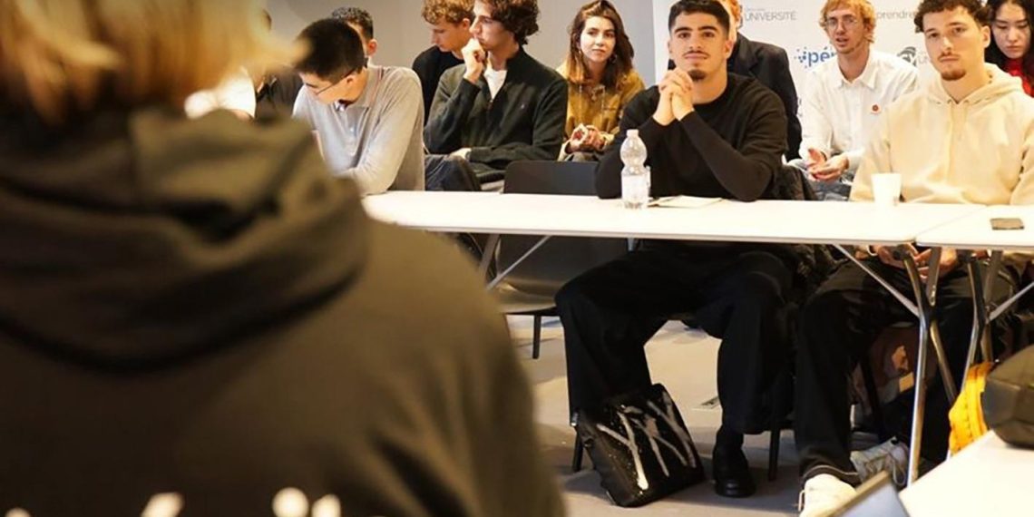 Former les jeunes à l’esprit d’entreprise : un enjeu crucial pour notre avenir