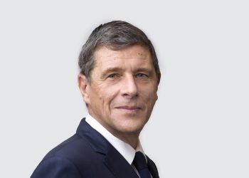 Fiscalité incertaine : les entreprises françaises freinent leurs investissements