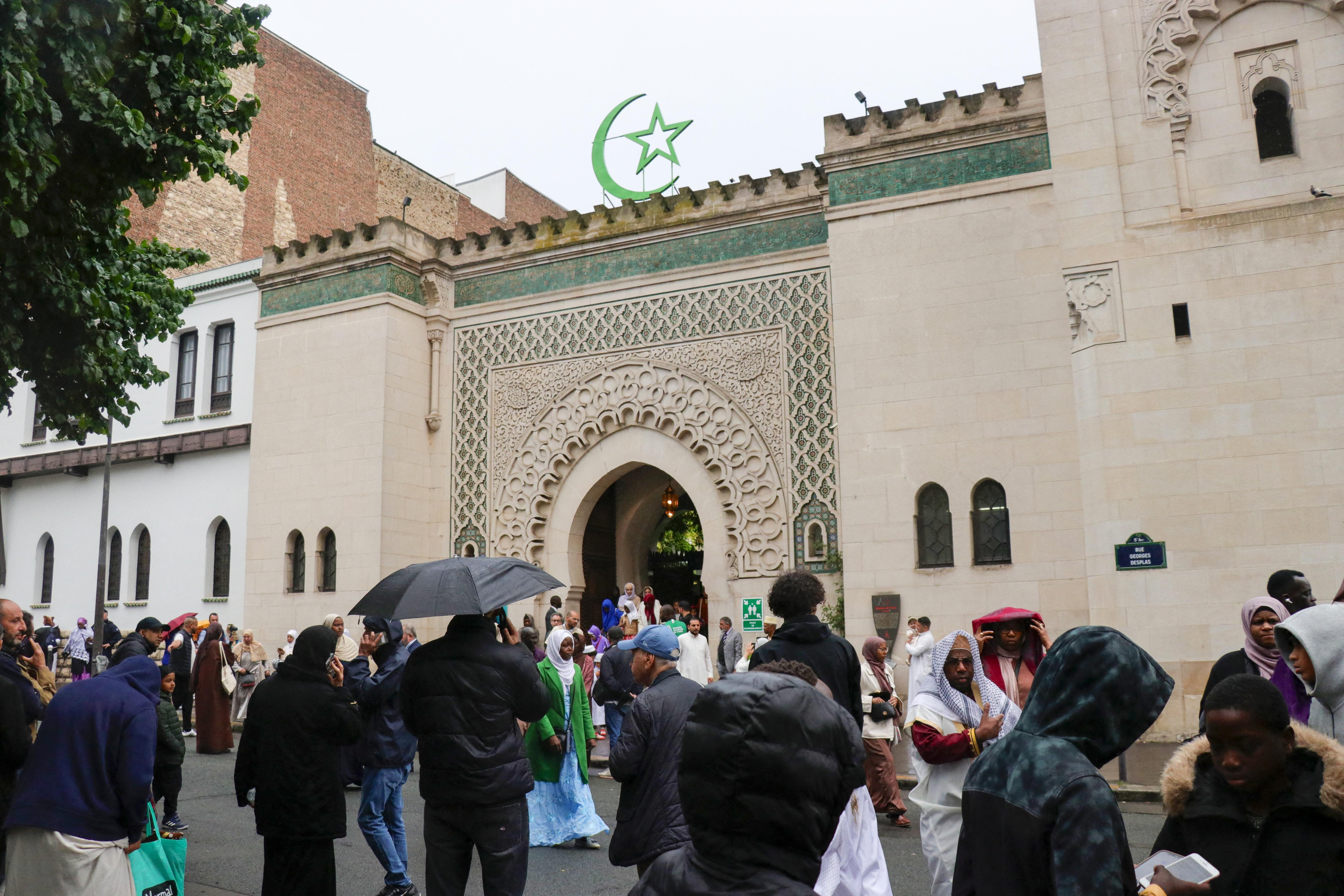 Grande Mosquée de Paris : des riverains dénoncent nuisances, tensions et intimidations